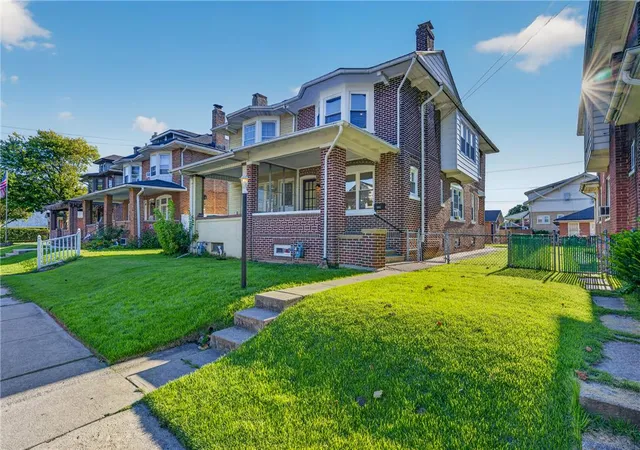 Photo 2 of Sale Pending at 842 Sherman St, Allentown, PA 18109 | MLS# 783679 | Listing updated on 2026-09-06