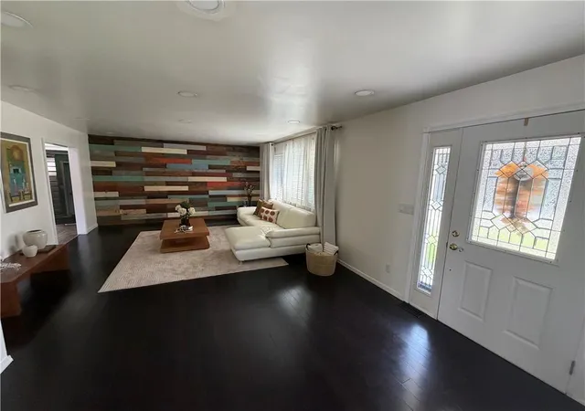 Photo 3 of Single family home for sale at 1704 Pennsylvania Ave, Bethlehem, PA 18018 | MLS# 783716 | Listing updated on 2026-09-14