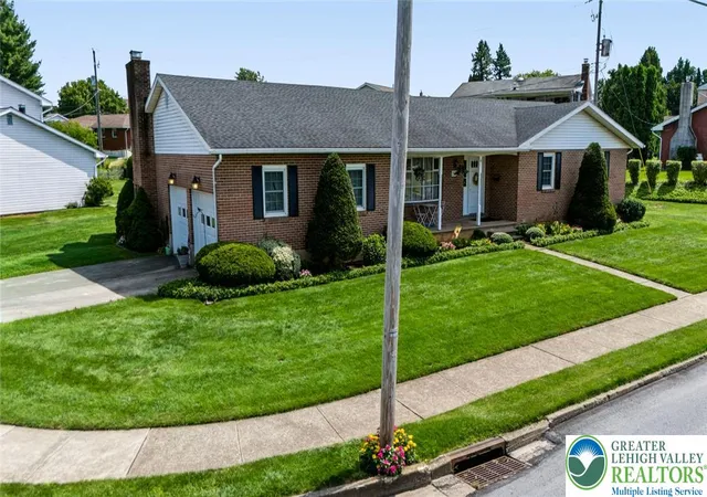 Photo 2 of Single family home for sale at 2320 Madison Ave, Bethlehem, PA 18017 | MLS# 783574 | Listing updated on 2026-10-06