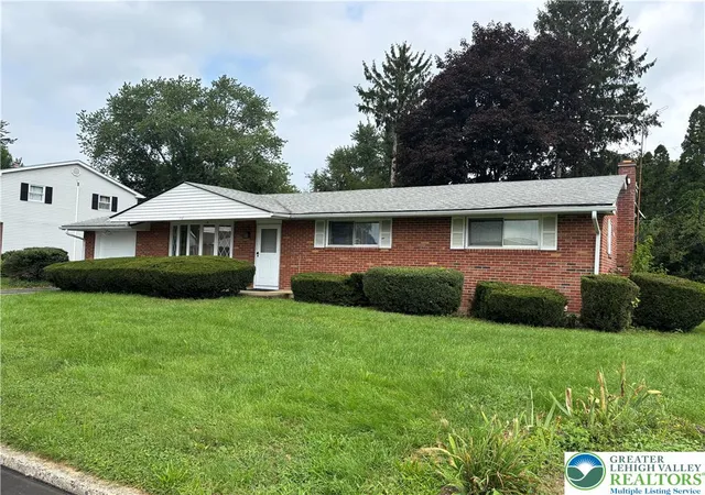 Photo 2 of Sale Pending at 7394 Hillcrest Dr, Macungie, PA 18062 | MLS# 783710 | Listing updated on 2026-09-17