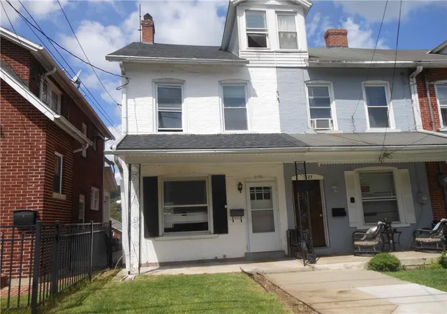 Townhouse for sale at 1425 Sioux St, Fountain Hill, PA 18015 | MLS# 783801