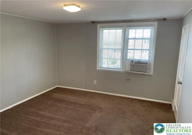 Photo 4 of Sale Pending at 2072 Baker Dr, Allentown, PA 18103 | MLS# 783699 | Listing updated on 2026-09-14