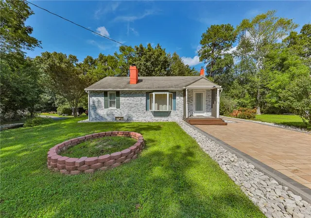 Photo 1 of Single family home for sale at 4430 Crescent St, Stroudsburg, PA 18360 | MLS# 783418 | Listing updated on 2026-09-19