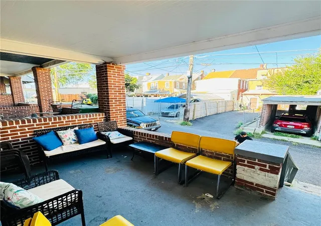 Photo 2 of Sale Pending at 624 N Mohr St, Allentown, PA 18102 | MLS# 783812 | Listing updated on 2026-10-02