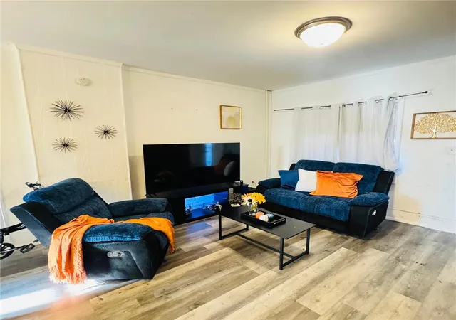 Photo 3 of Sale Pending at 624 N Mohr St, Allentown, PA 18102 | MLS# 783812 | Listing updated on 2026-10-02