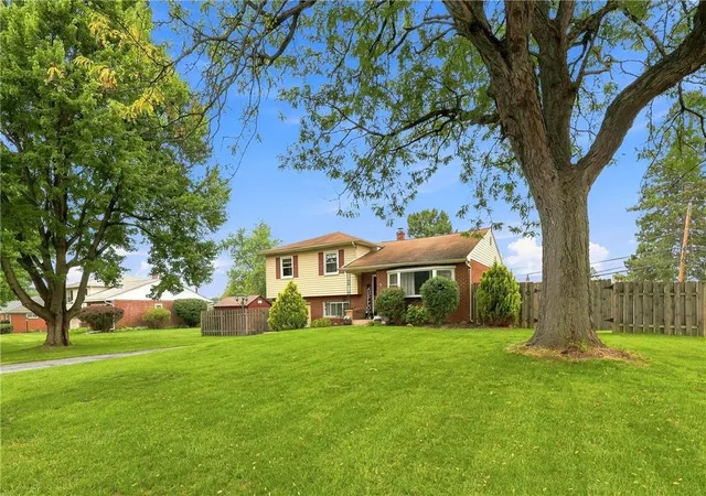 Photo 1 of Sale Pending at 3135 South Dr, Allentown, PA 18103 | MLS# 783638 | Listing updated on 2026-09-09