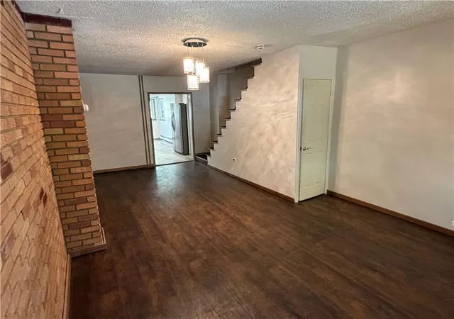Photo 3 of Sale Pending at 231 Peach St, Allentown, PA 18102 | MLS# 783847 | Listing updated on 2026-09-08