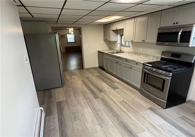 Photo 4 of Sale Pending at 231 Peach St, Allentown, PA 18102 | MLS# 783847 | Listing updated on 2026-09-08