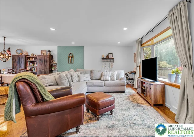 Photo 4 of Sale Pending at 2156 Rose Ln, Nazareth, PA 18064 | MLS# 783811 | Listing updated on 2026-10-02