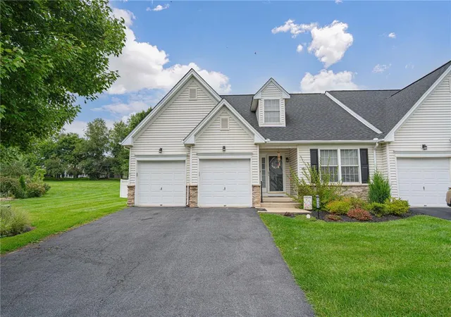 Photo 1 of Sale Pending at 1325 Briarwood Ln, Easton, PA 18040 | MLS# 783750 | Listing updated on 2026-09-17