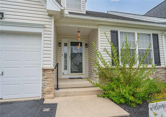 Photo 3 of Sale Pending at 1325 Briarwood Ln, Easton, PA 18040 | MLS# 783750 | Listing updated on 2026-09-17
