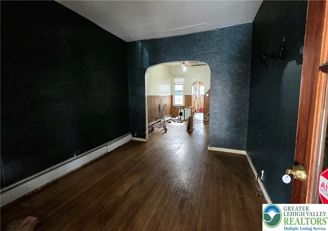 Photo 3 of Townhouse for sale at 1334 W Gordon St, Allentown, PA 18102 | MLS# 783895 | Listing updated on 2026-09-06