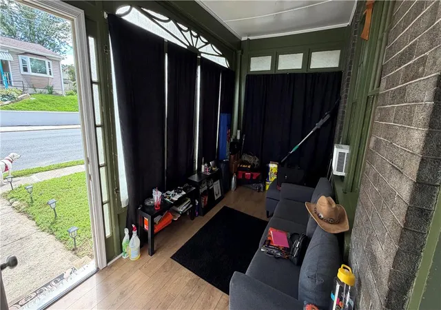 Photo 3 of Multi family home for sale at 263 Lincoln St, Easton, PA 18042 | MLS# 783946 | Listing updated on 2026-10-07