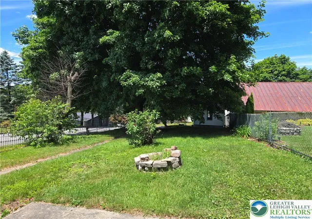 Photo 2 of Single family home for sale at 248 W Hazard St, Summit Hill, PA 18250 | MLS# 783956 | Listing updated on 2026-09-16