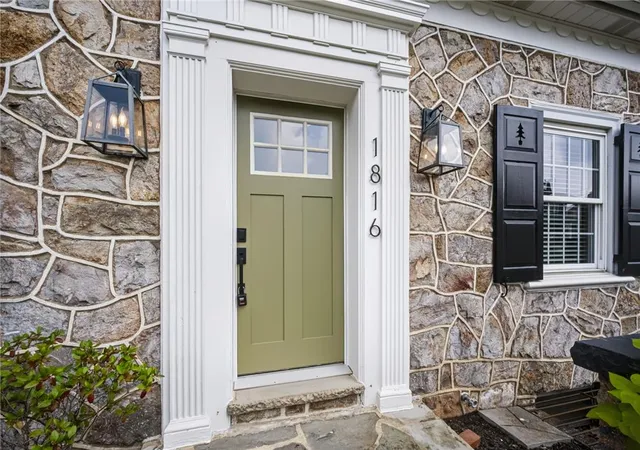 Photo 2 of Sale Pending at 1816 W Woodlawn St, Allentown, PA 18104 | MLS# 783656 | Listing updated on 2026-09-07