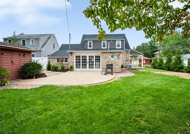 Photo 3 of Sale Pending at 1816 W Woodlawn St, Allentown, PA 18104 | MLS# 783656 | Listing updated on 2026-09-07