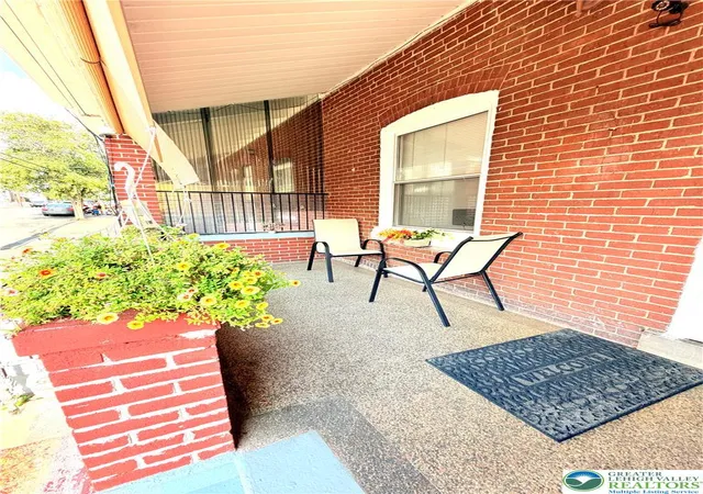 Photo 3 of Townhouse for sale at 182 Chew, Allentown, PA 18102 | MLS# 783889 | Listing updated on 2026-09-03