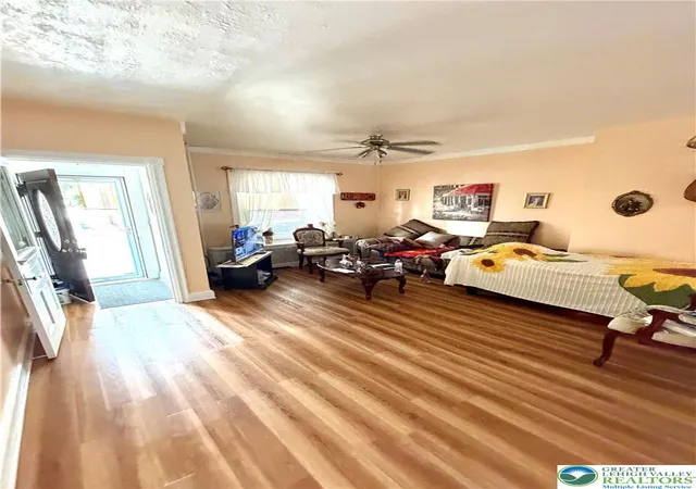 Photo 4 of Townhouse for sale at 182 Chew, Allentown, PA 18102 | MLS# 783889 | Listing updated on 2026-09-03