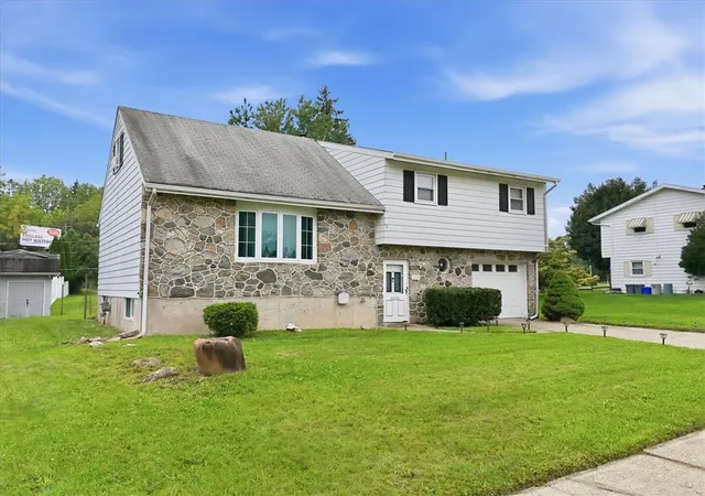 Photo 2 of Sale Pending at 2259 Pinehurst Rd, Bethlehem, PA 18018 | MLS# 783667 | Listing updated on 2026-09-08