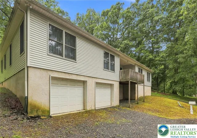 Photo 3 of Single family home for sale at 67 King St, East Stroudsburg, PA 18301 | MLS# 783756 | Listing updated on 2026-09-13