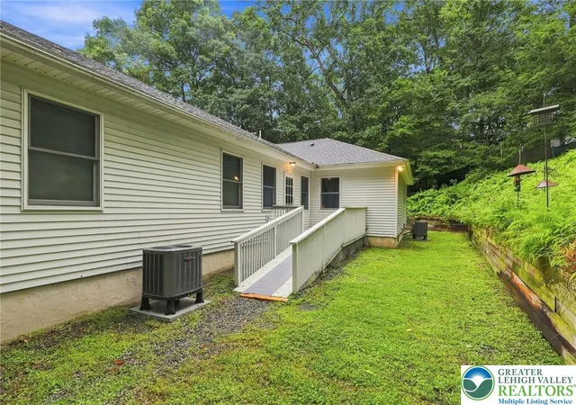 Photo 4 of Single family home for sale at 67 King St, East Stroudsburg, PA 18301 | MLS# 783756 | Listing updated on 2026-10-05