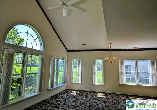 Photo 4 of Sale Pending at 72 S Glenmoor Cir, Easton, PA 18045 | MLS# 783696 | Listing updated on 2026-09-30