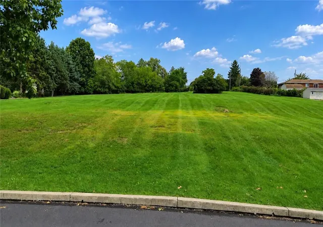 Photo 2 of Sale Pending at 37 Jennings Run, Northampton, PA 18067 | MLS# 783727 | Listing updated on 2026-09-15