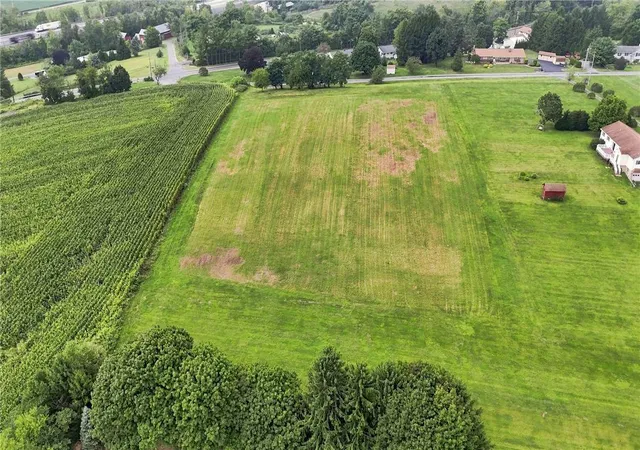 Photo 4 of Sale Pending at 2619 Sechler Ct, Kutztown, PA 19530 | MLS# 783840 | Listing updated on 2026-09-24