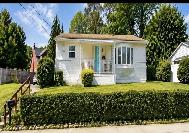 Single family home for sale at 942 S Front St, Allentown, PA 18103 | MLS# 783220
