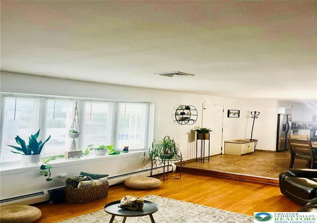 Photo 3 of Sale Pending at 942 S Front St, Allentown, PA 18103 | MLS# 783220 | Listing updated on 2026-10-05