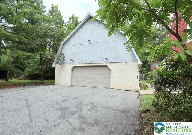 Photo 2 of Sale Pending at 3845 Wilson Ave, Bethlehem, PA 18020 | MLS# 783995 | Listing updated on 2026-09-24
