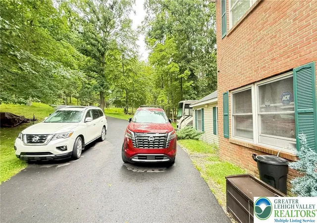 Photo 3 of Single family home for sale at 193 St Andrews Dr, Lehman Twp, PA 18324 | MLS# 783940 | Listing updated on 2026-09-04