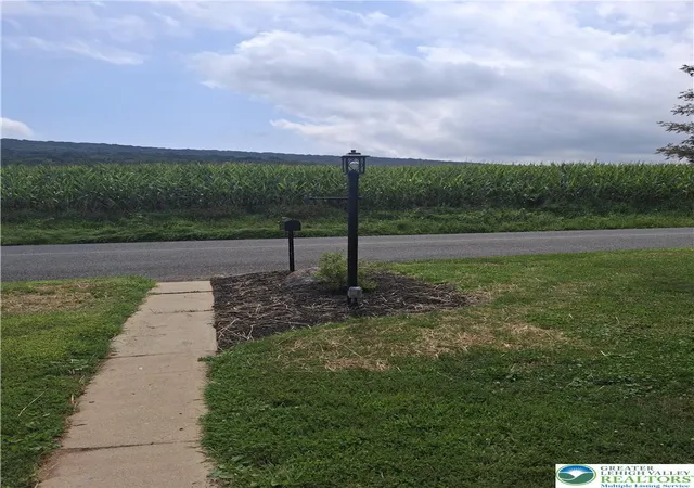 Photo 2 of Single family home for sale at 1253 Shady Ln, Tamaqua, PA 18252 | MLS# 784026 | Listing updated on 2026-09-10