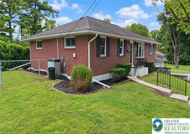 Photo 2 of Sale Pending at 802 Maryland St, Whitehall, PA 18052 | MLS# 784035 | Listing updated on 2026-09-18