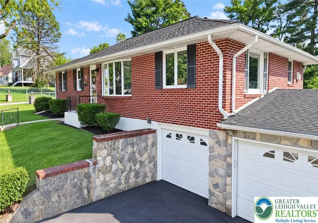 Photo 4 of Sale Pending at 802 Maryland St, Whitehall, PA 18052 | MLS# 784035 | Listing updated on 2026-09-18