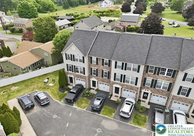 Photo 3 of Townhouse for sale at 1648 Oakridge Ln, Hellertown, PA 18055 | MLS# 783865 | Listing updated on 2026-09-25