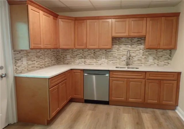 Photo 2 of Sale Pending at 28 N 13th Street, Allentown, PA 18102 | MLS# 783829 | Listing updated on 2026-10-03