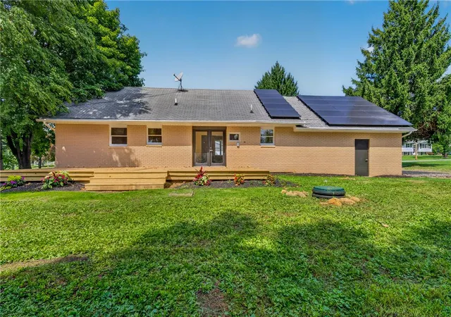 Photo 4 of Sale Pending at 524 Clyde St, Nazareth, PA 18064 | MLS# 784070 | Listing updated on 2026-10-02