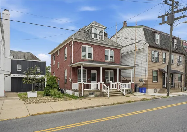 Photo 2 of Sale Pending at 618 W Berwick St, Easton, PA 18042 | MLS# 783742 | Listing updated on 2026-09-23