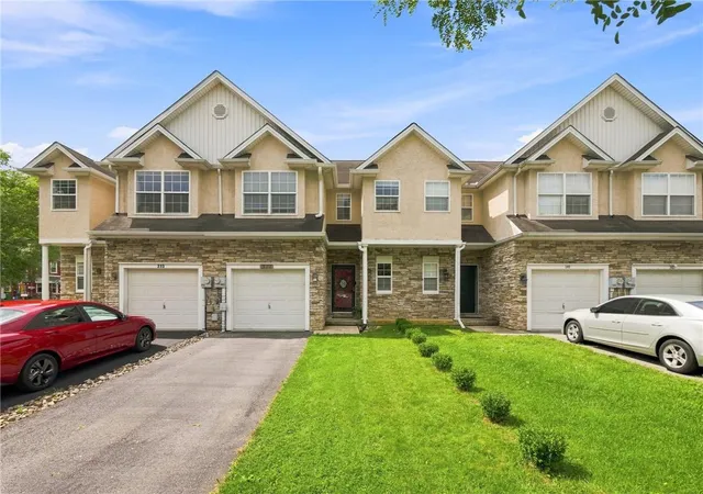 Photo 3 of Sale Pending at 311 Maple Ct, Alburtis, PA 18011 | MLS# 783532 | Listing updated on 2026-09-21