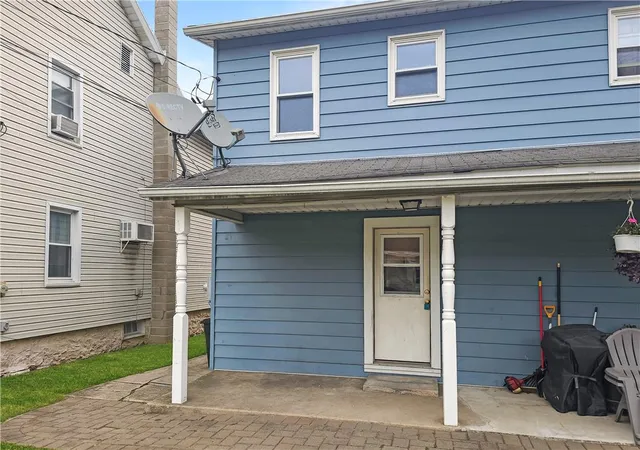 Listing Photo 5 - Condo for sale in building located at 244 S 1st St, Bangor, PA 18013