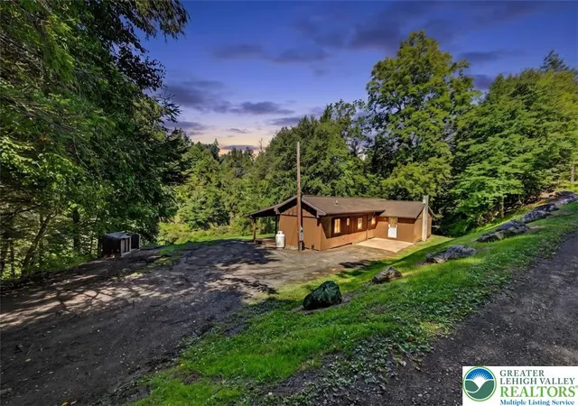Photo 2 of Sale Pending at 3583 Lakewood Rd, Saylorsburg, PA 18353 | MLS# 783885 | Listing updated on 2026-09-15