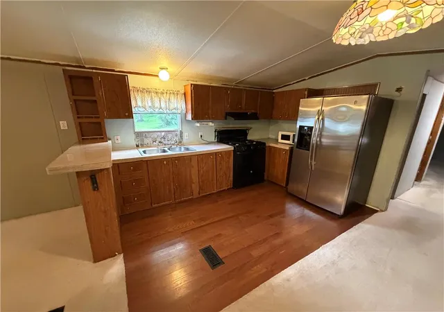 Photo 3 of Manufactured home for sale at 3456 Franklin Sq, Northampton, PA 18067 | MLS# 783752 | Listing updated on 2026-09-30