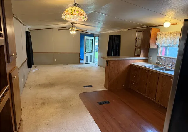 Photo 4 of Manufactured home for sale at 3456 Franklin Sq, Northampton, PA 18067 | MLS# 783752 | Listing updated on 2026-09-30
