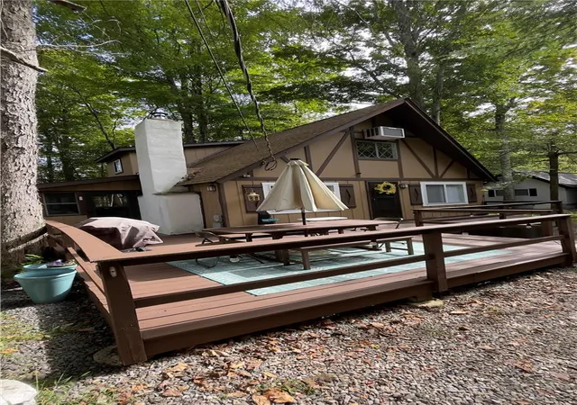 Photo 2 of Single family home for sale at 136 Tomhickon Trl, Pocono Lake, PA 18347 | MLS# 783962 | Listing updated on 2026-09-20