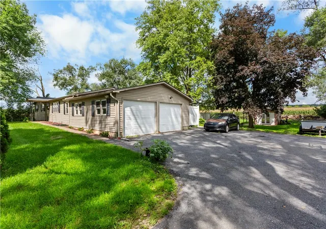 Photo 3 of Sale Pending at 6251 Locust Rd, Bath, PA 18014 | MLS# 784126 | Listing updated on 2026-09-18