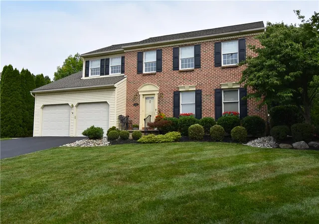 Photo 2 of Sale Pending at 4510 Greenfield Rd, Bethlehem, PA 18017 | MLS# 783939 | Listing updated on 2026-09-23
