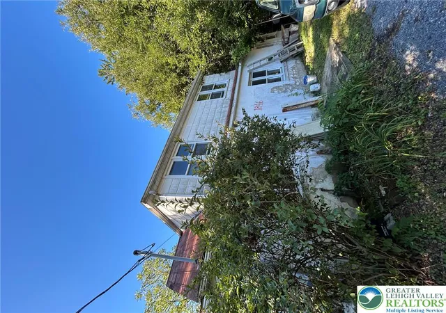 Single family home for sale at 1846 Independent Rd, Breinigsville, PA 18031 | MLS# 784153