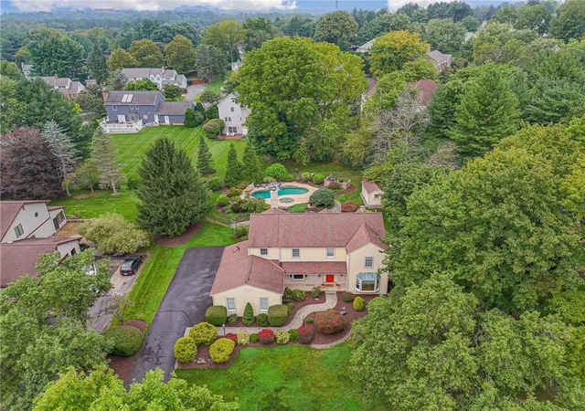 Photo 2 of Single family home for sale at 4399 Driftwood Ln, Allentown, PA 18103 | MLS# 782889 | Listing updated on 2026-10-03