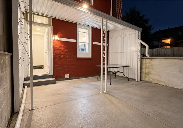 Photo 23 of Townhouse for sale at 105 W Rowe St, Tamaqua, PA 18252 | MLS# 784185 | Listing updated on 2026-09-30